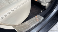 Jaguar XJ 3.0d V6 Portfolio 4dr Auto Diesel Saloon